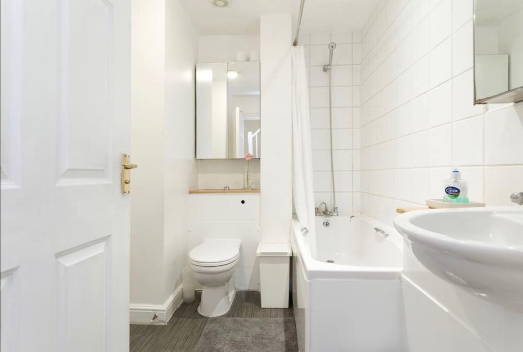 Lynbrook Grove Guesthouse London Bagian luar foto