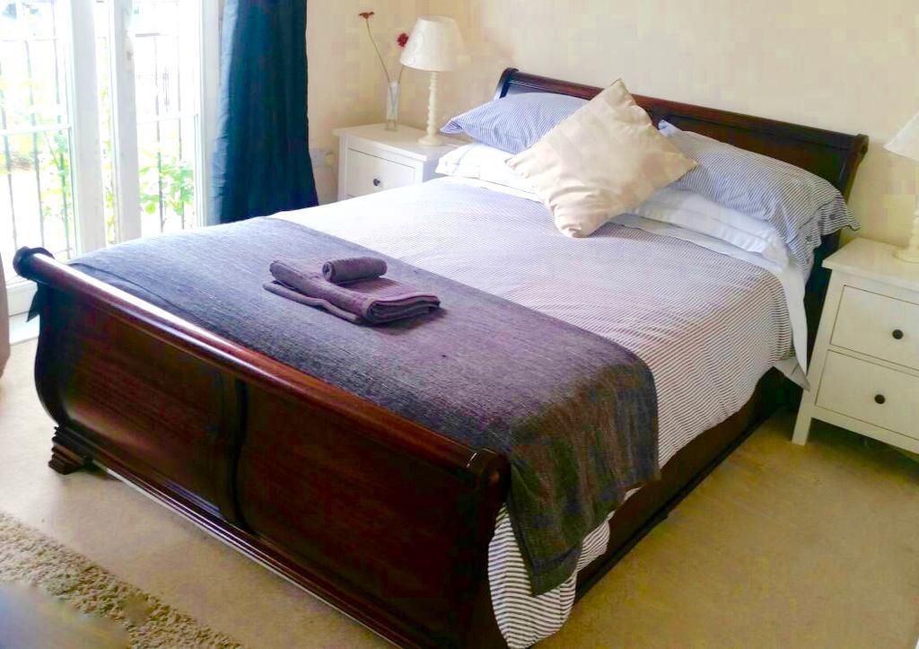 Lynbrook Grove Guesthouse London Bagian luar foto