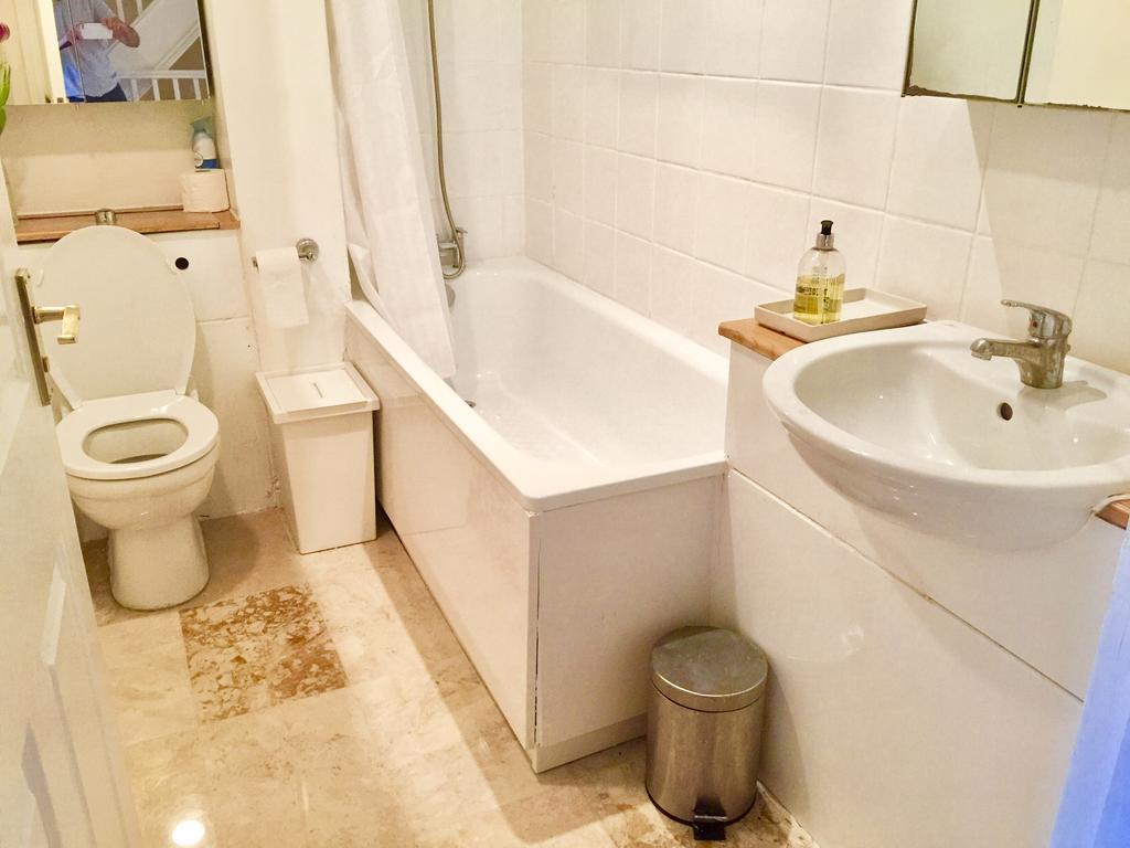 Lynbrook Grove Guesthouse London Bagian luar foto